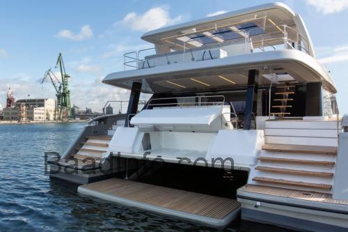 Sunreef 60 Power Catamaran tekniske specifikationer og anmeldelser